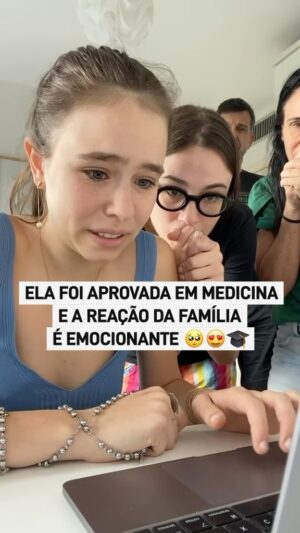 Luciano Huck Instagram - Que emoção! 🥺❤️ 

A família da Catarina tem muitos motivos pra comemorar,  afinal, ela foi aprovada no curso de Medicina da Universidade Federal do Rio Grande do Sul. 🎓🩺. É lindo de ver as pessoas realizando os seus sonhos. 

Não desista dos seus! Uma hora vai chegar. 🙏

Vídeo: Antônia Lugris