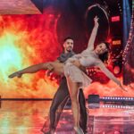 Luciano Huck Instagram - Foi lindo acompanhar a sua evolução, Rafa! Você e o @fernandoperrotti fizeram uma trajetória linda. Parabéns pela entrega e dedicação na #DançadosFamosos. E você, está torcendo pra quem?