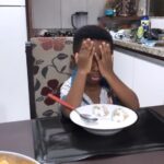 Luciano Huck Instagram - É muita fofura! 🥰 O Anthonny Gabriel e o Andrew Luccas ainda são pequenos, mas já sabem a importância da gratidão. Parabéns aos papais pela educação. 👏 Vídeo: @vanexblack e @jessicacrispim.f