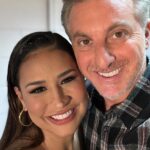 Luciano Huck Instagram – Você merece, @simonemendes! Esse sucesso é fruto de muito trabalho. Parabéns 👏👏