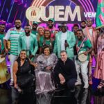 Luciano Huck Instagram – Estreamos o Quem Vem Pra Cantar com o pé direito. ❤️
Com a presença da minha amada amiga @pretagil. Depois de um ano intenso, é muito lindo vê-la no Palco do @domingao esbanjando alegria, saúde e luz.
Um domingo de carnaval especial, com direito a surpresa da @alcione que eu sou fã demais. Foi lindo! 😍
Obrigado, obrigado!