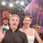 Luciano Huck Instagram – Estreamos o Quem Vem Pra Cantar com o pé direito. ❤️

Com a presença da minha amada amiga @pretagil. Depois de um ano intenso, é muito lindo vê-la no Palco do @domingao esbanjando alegria, saúde e luz.

Um domingo de carnaval especial, com direito a surpresa da @alcione que eu sou fã demais. Foi lindo! 😍

Obrigado, obrigado!