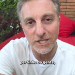 Luciano Huck Instagram – O final de semana no Rio de Janeiro foi marcado pela intensidade. A excitação generalizada pela chegada de Taylor Swift à cidade, o insalubre calor extremo, a tristeza devastadora com a trágica morte de uma fã, necessária apuração de responsabilidades, adiamento de show, chuvas e raios. Primeiro, registrar mais uma vez todo nosso carinho a família de Ana Benevides e, também, o que podemos e devemos pensar e repensar sobre tudo isso.