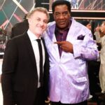 Luciano Huck Instagram - Que noite especial ao lado de tanta gente querida e talentosa. ❤️ Encontros, homenagens, alegria e emoção! Próximo @domingão, dia 17, na telinha de vocês. #MelhoresDoAno
