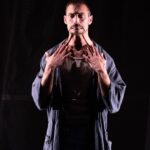 Luciano Rosso Instagram - Oui, tout va bien. Dernières dates APOCALIPSYNC au @rondpointparis Mardi à dimanche 18h30 ph: Rose Fayet @focusrose_photographie Théâtre du Rond-Point