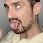 Luciano Rosso Instagram – VOCES EN IMÁGENES
Producido y dirigido por Alfonso S. Suárez
Con las voces de:
VICTOR AGRAMUNT
SALVADOR ALDEGUER
SALVADOR ARIAS
LORENZO BETETA
JORDI BRAU
CLORIA CÁMARA
HÉCTOR CANTOLLA
LUIS CARRILLO
JOSE ANTONIO CEINOS
LOLA CERVANTES
MATILDE CONESA
ARSENIO CORSELLAS
ROBERTO CUENCA
JUAN MIGUEL CUESTA
RAFAEL DE PENAGOS
MARÍA DEL PUY
JOSE MARÍA DEL RÍO
JOAQUÍN DÍAZ
JAVIER DOTÚ
ANTONIO ESQUIVIAS
ELSA FÁBREGAS
JUAN ANTONIO GALVEZ
MANOLO GARCÍA
CAMILO GARCÍA
MARÍA DOLORES GISPERT
ANTONIO GÓMEZ DE VICENTE
EDUARDO GUTIÉRREZ
MIGUEL ANGEL JENNER
ANTONIO LARA
DIONISIO MACÍAS
MARTA MARTORELL
NURIA MEDIAVILLA PEPE MEDIAVILLA
GRACIELA MOLINA
MERCEDES MONTALÁ
JOAN PERA
LUIS POSADA
CLAUDIO RODRÍGUEZ
MARÍA ROMERO
RICARDO SOLANS
MARÍA DEL MAR TAMARIT
SELICA TORCAL
Este fragmento audiovisual pertenece al espectáculo online Apocalipsync_ dirigido y editado por @miguelevich e interpretado por @luciano_rosso
www.luciano-rosso.com