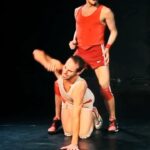 Luciano Rosso Instagram - @luciano_rosso hace parte de la obra de teatro físico ‘Un poyo rojo’ y este 23, 24 y 25 de junio estará con @alfonso.baronn en la #SalaDeliaZapata del Centro Nacional de las Artes Delia Zapata Olivella. 👉🏾 ‘Un poyo rojo’ ha estado más de 1000 veces en escena desde hace 15 años. Esta obra hace parte de la franja diversa del CNA y representa un encuentro de dos hombres que se desafían, enfrentan, y seducen en un cruce de danza, deporte y sexualidad 🏳️‍🌈🏳️‍⚧️. ¡Entradas en el enlace de la biografía! Bogotá, Colombia