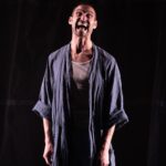 Luciano Rosso Instagram - Oui, tout va bien. Dernières dates APOCALIPSYNC au @rondpointparis Mardi à dimanche 18h30 ph: Rose Fayet @focusrose_photographie Théâtre du Rond-Point