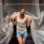 Luciano Rosso Instagram - ton truc à toi c’est jouer la comédie #APOCALIPSYNC en tournée luciano-rosso.com ph : @corentinphotographie France