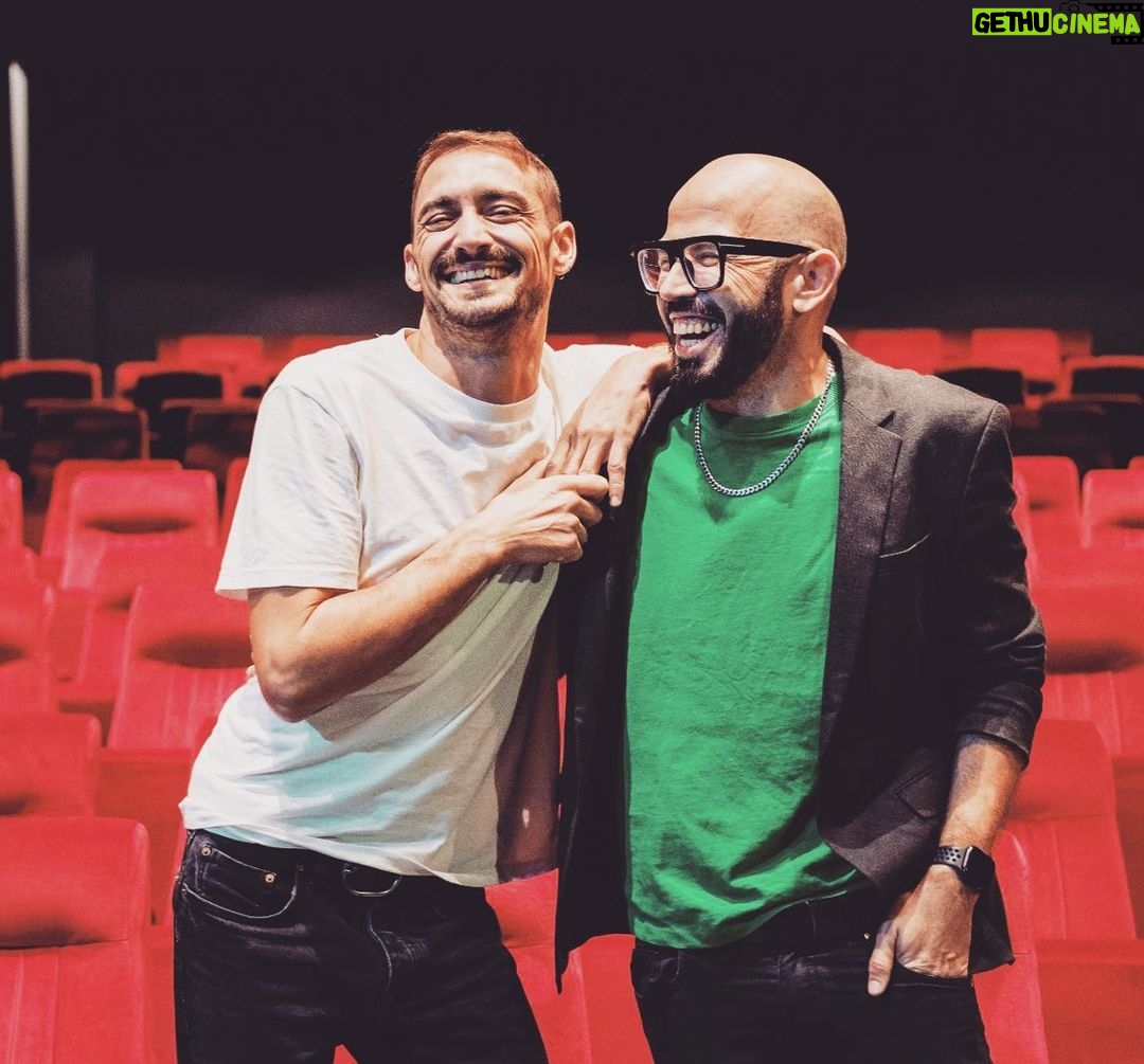 Luciano Rosso Instagram - How to start your day in a good mood: Meet @luciano_rosso 🍾🍾🍾 • • • #teatrulgong #lucianorosso #theatre #happy #actorlife #glam #lovemyjob #colours Teatrul GONG Sibiu