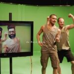 Luciano Rosso Instagram - Estreno mundial de #Dystopia en @mataderomadrid, @teatroespanol_madrid el 24 de junio. Nueva propuesta artística de la compañía argentina de teatro físico @unpoyorojo @luciano_rosso & @alfonso.baronn dirigida por Hermes Gaido www.teatro español.es/dystopia #humor #musica #danza #teatro
