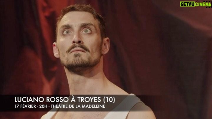 Luciano Rosso Instagram - Mon seul en scène APOCALIPSYNC débarque à TROYES (10) 🇫🇷 le 17 février au @lamadeleine.3 Troyes (10) Aube
