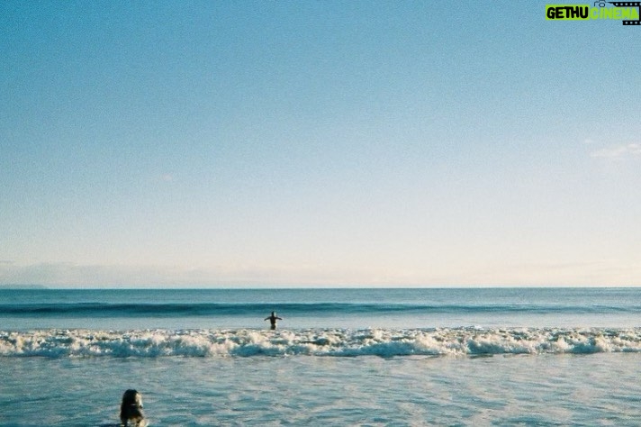 Lucy Fry Instagram - California winter film. Waves and Zinc abound ☀️