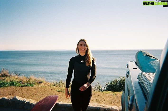 Lucy Fry Instagram - California winter film. Waves and Zinc abound ☀️