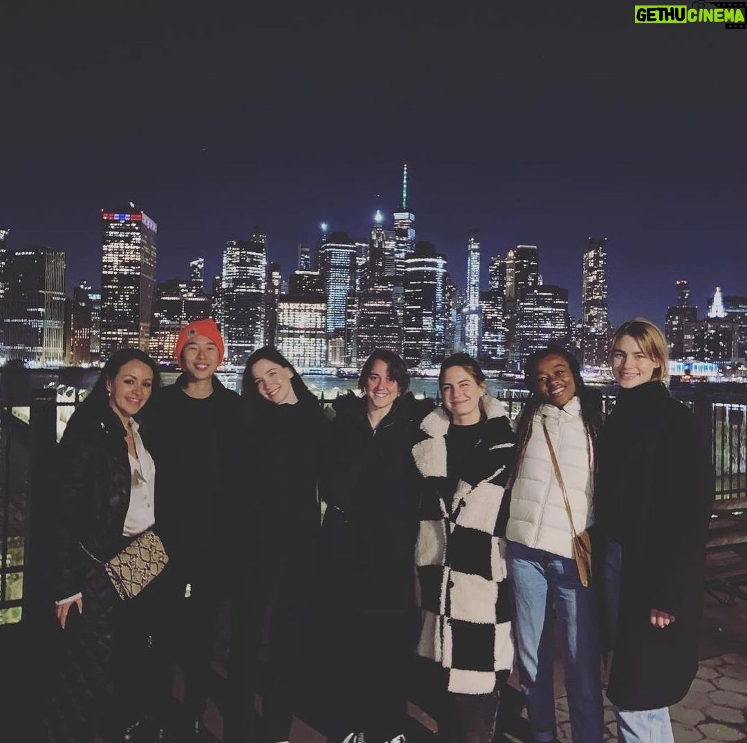 Lucy Fry Instagram - Back to the city of cat sized rats, unexpected magic, and girlfriends to laugh through it all 💙 New York, New York