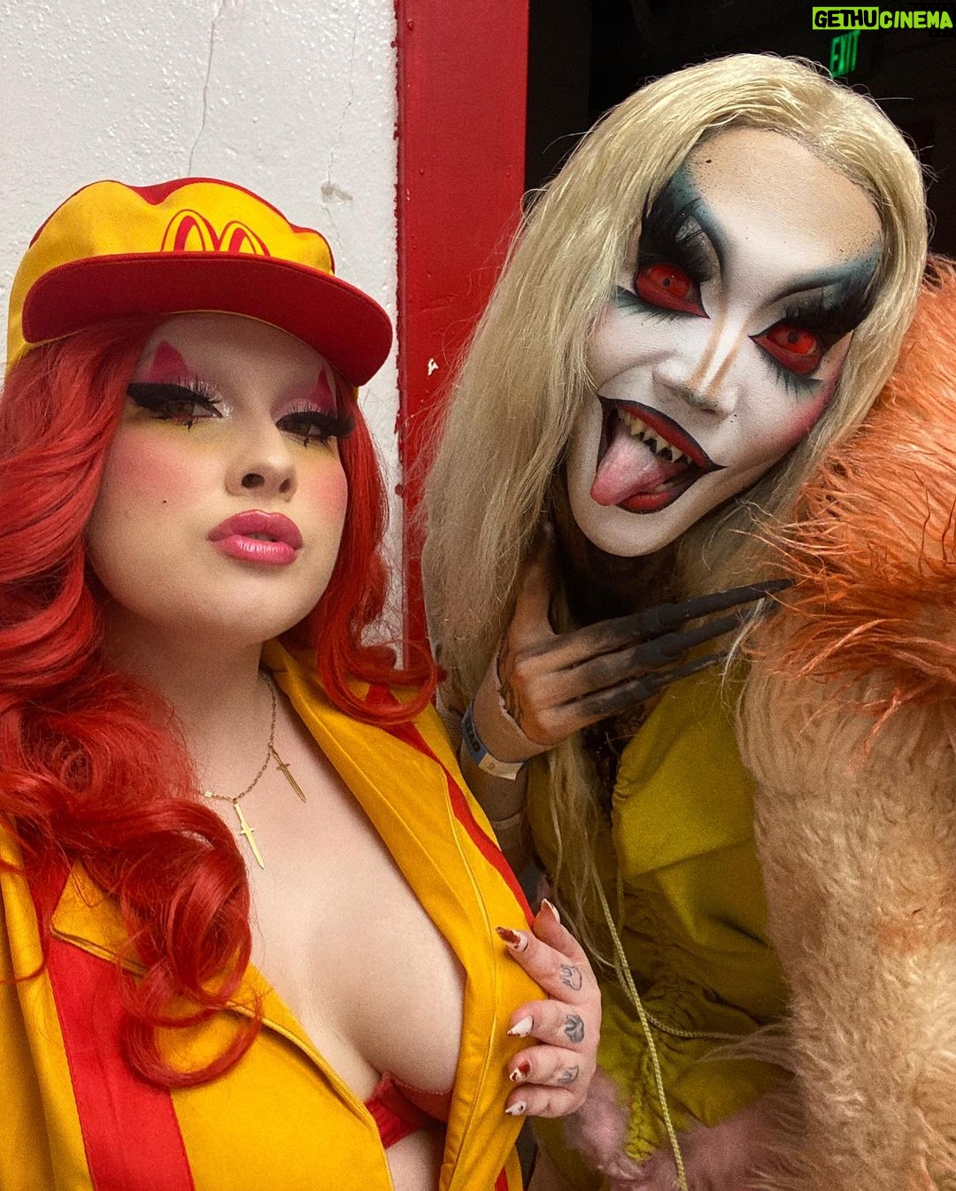 Lucy Loone Instagram - BILLIONS OF BURGERS SOLD ♥️💯🍟📀🍔