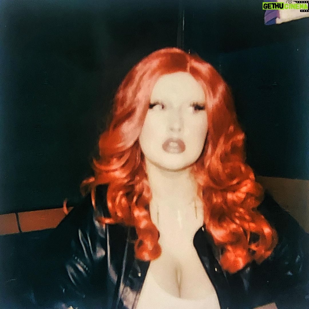 Lucy Loone Instagram - yes, we deliver ♥️ keep running ‘BodyBag’ out on all platforms now. thank u all sm for the love and support on this one & all the singles so far🌟 💕big delivery otw ;3