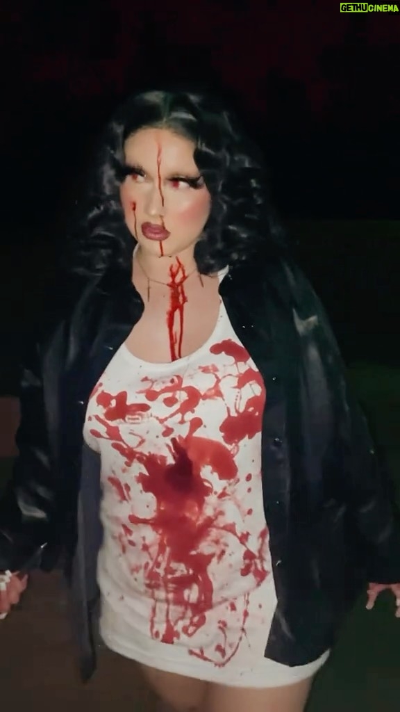 Lucy Loone - 3.4K Likes - Comment “🍕” if i should reveal A release date