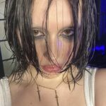 Lucy Loone Instagram - 🙎‍♂️