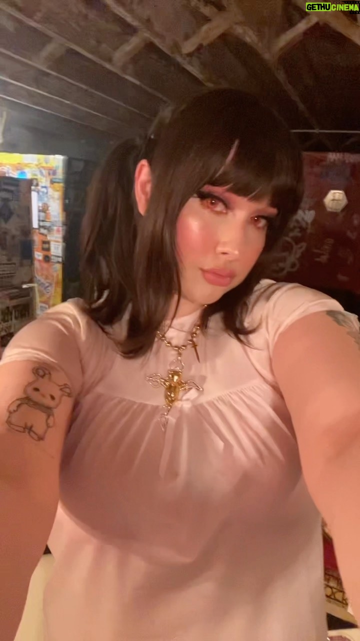 Lucy Loone - 1.9K Likes - 💓💐 night 1 of this tour was so very sweet, thank u san francisco.