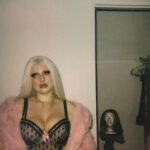Lucy Loone Instagram - bagel angel 🥯 👼 💍 💖