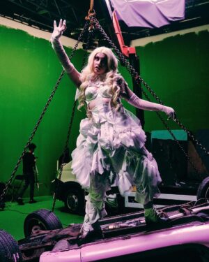 Lucy Loone Instagram - some more carnage bts ｡◕‿‿◕｡ still not over this big slay with @jazminbean . so grateful it’s out n Ty to everyone who’s shared kind words to us about it (: 🪓