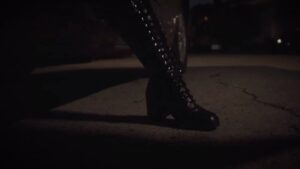 Lucy Loone Instagram - BODYBAG!!!!! ♥️ 🎞📀🍕 this song and video is a TRIP. i want to take a minute to thank everyone who made this video possible. @jasonbanker thank you for shooting and always being down for the crazy situations i put us in to bring the visions to life!!!🤭 @herecomescottontail thank you for editing this video and making a cameo as the white rabbit 🐇 ♥️there were so many moments where they tried to stop us from getting this video done but you fought til the end to make it happen and i’m so grateful for you 😭♥️ @ravenvalentinee & @tylerlazzari thank you for being the most amazing actors and ordering pizza from looney!!! 🤣 you are the most supportive friends i could ever ask for and i’m so grateful to be apart of each other’s journeys and make such sickening art together. also must thank my girl @zepkins for letting me borrow this sexy leather jacket and for always being so supportive to me on my journey. ily🧸<3 & BIG shoutout to @nightfeelingss for engineering this song & @imgloomfi for producing this insane beat! LAST BUT NOT LEAST, thank you to allll of my beautiful friends and TY TO THE LOONEY BIN, we see each other and i couldn’t ask for more amazing people supporting me. let’s keep running this song & video up as we near the release of the full Eat It Up project! 😭 and if your man is acting up…GIVE LOONEY A CALL 😉📞 🍕🤭