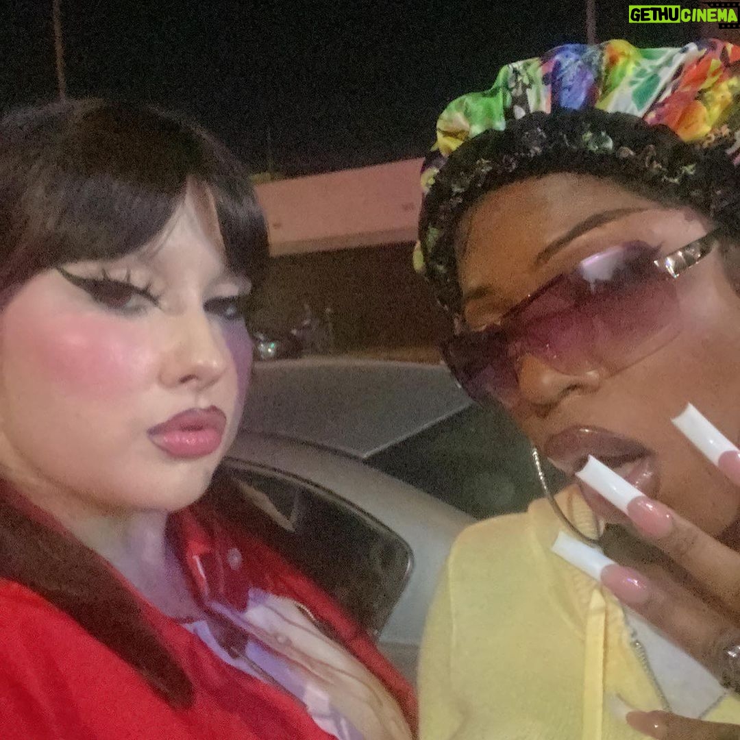 Lucy Loone Instagram - ππ§Έππππ€βοΈβοΈ