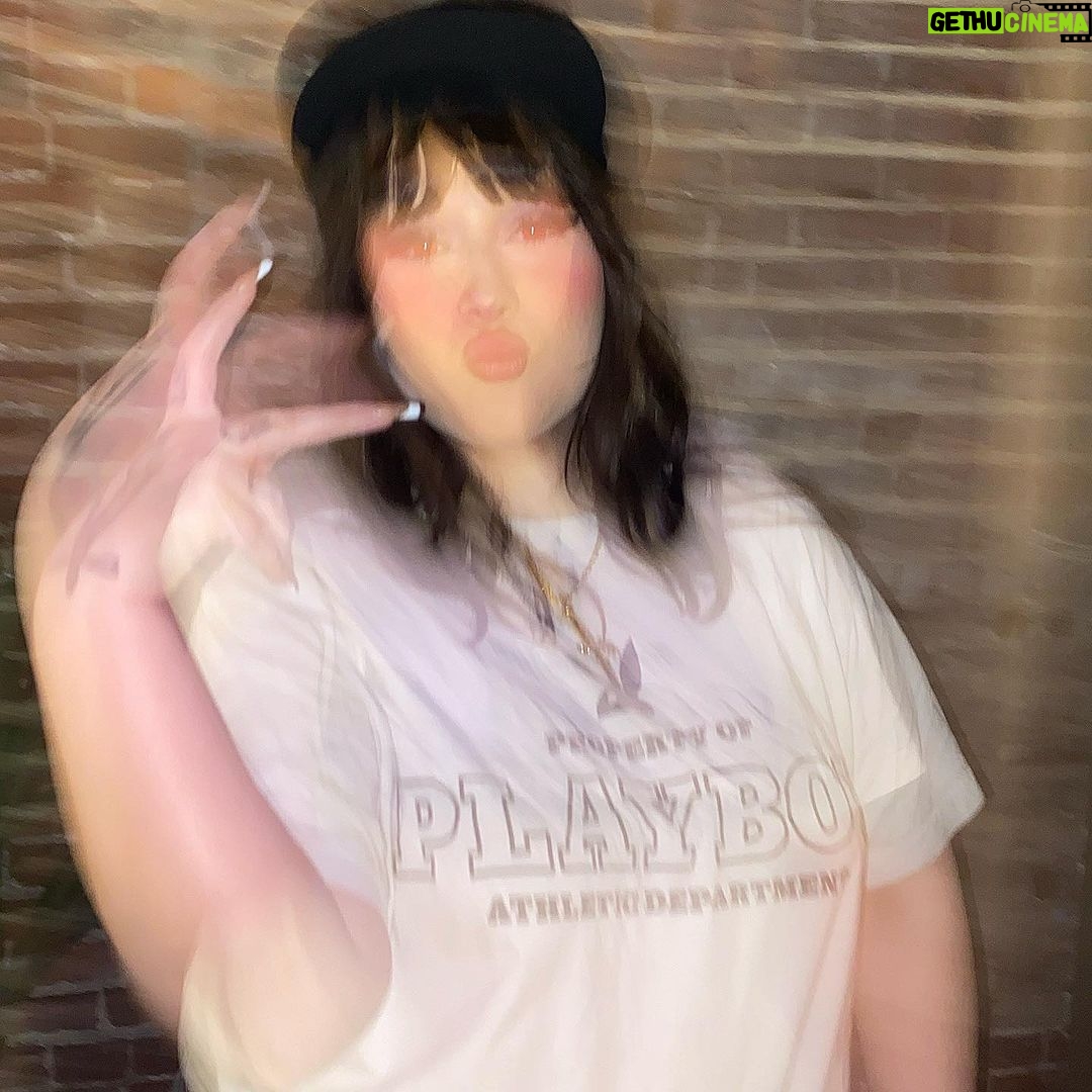 Lucy Loone Instagram - life is temp, swag is forev ♥️💕 thaank u so much philadelphia for a lovely show 🥹💕💕 announcement coming tmmrw morning!!!!!! 😧🤭