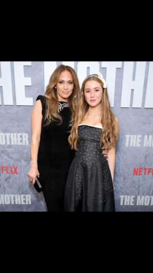 Lucy Paez Instagram - @jlo Like Mother Like daughter … a night of fashion for screenings of #TheMother out on @Netflix May 12th
@nikicaro @egt239 @omarihardwickofficial @philosophyofficial @rebekahforecast @gitabass @marc_eram