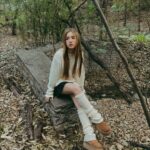 Lucy Paez Instagram – O winter please🤍🤍🤍… don’t go away 🧦🍦🧣🪵