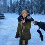 Lucy Paez Instagram - #part2 of #themother chaotic behind the scenes🐺🗻❄️ @jlo @nikicaro @netflixfilm Around The World