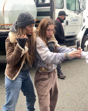 Lucy Paez Instagram - In honor of #themother our movie being #1 WORLDWIDE 💥💥💥 here goes a chaotic behind the scenes #part1 😌 @jlo @nikicaro @omarihardwickofficial @netflixfilm