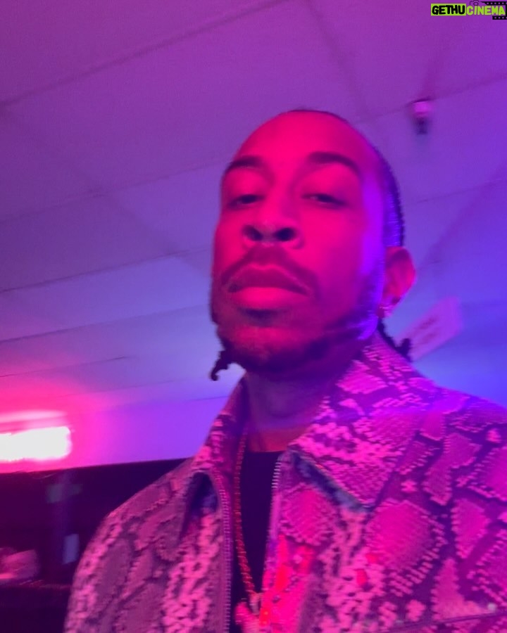 Ludacris Instagram - 3000 ONE OR 3000 TWO? My Brother 3000 Stacks You Are A Worldwide Treasure 🔮