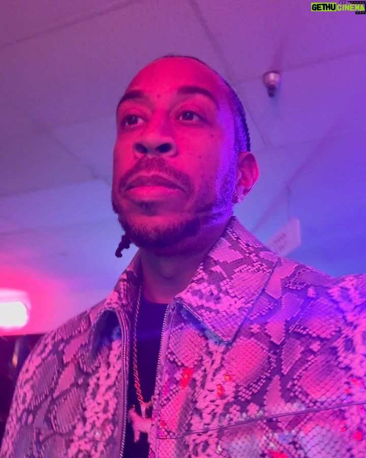 Ludacris Instagram - 3000 ONE OR 3000 TWO? My Brother 3000 Stacks You Are A Worldwide Treasure 🔮