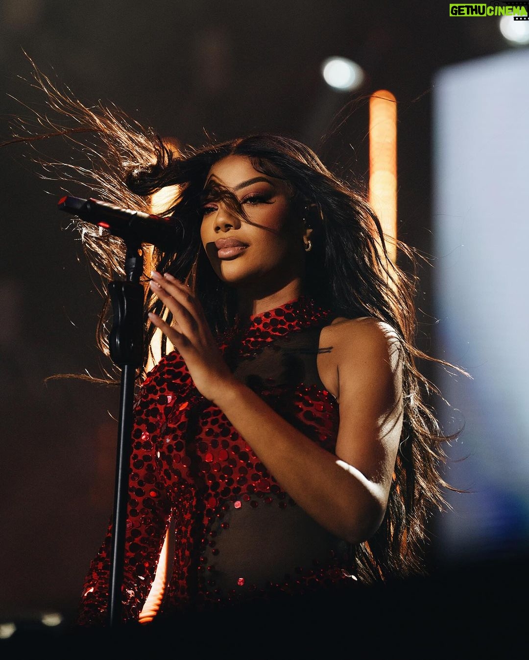 Ludmilla Instagram - Gostosa pra caralho, linda, sem moderação, ela me odeia mas me tem como inspiração 🥰