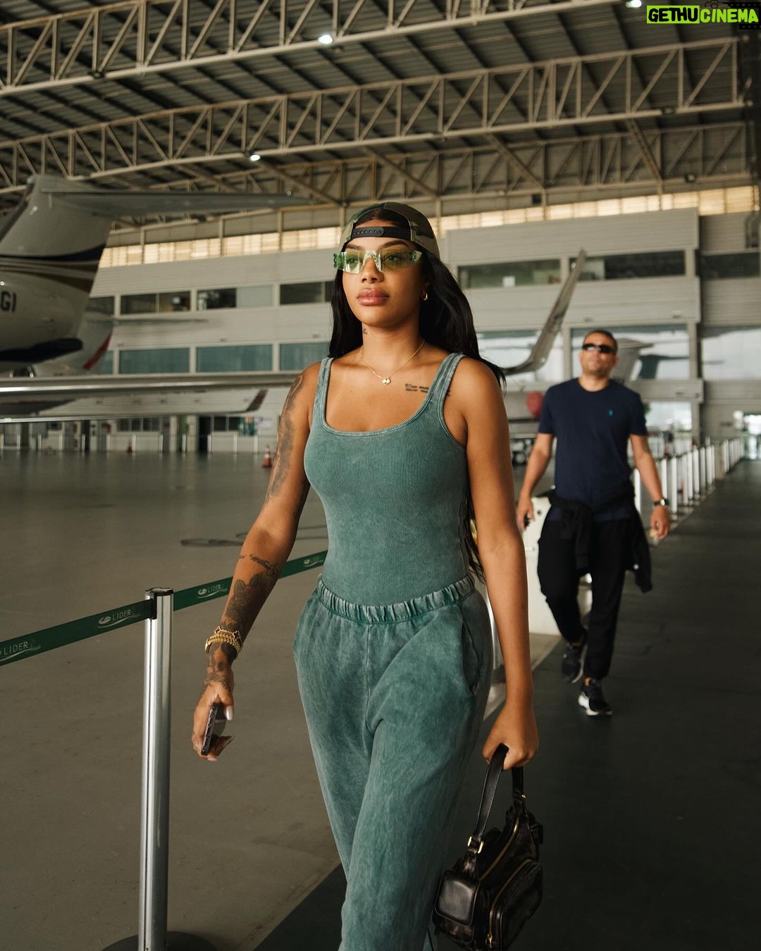 Ludmilla Instagram - Carinha de quem vai macetar no planeta Atlântida 🔥