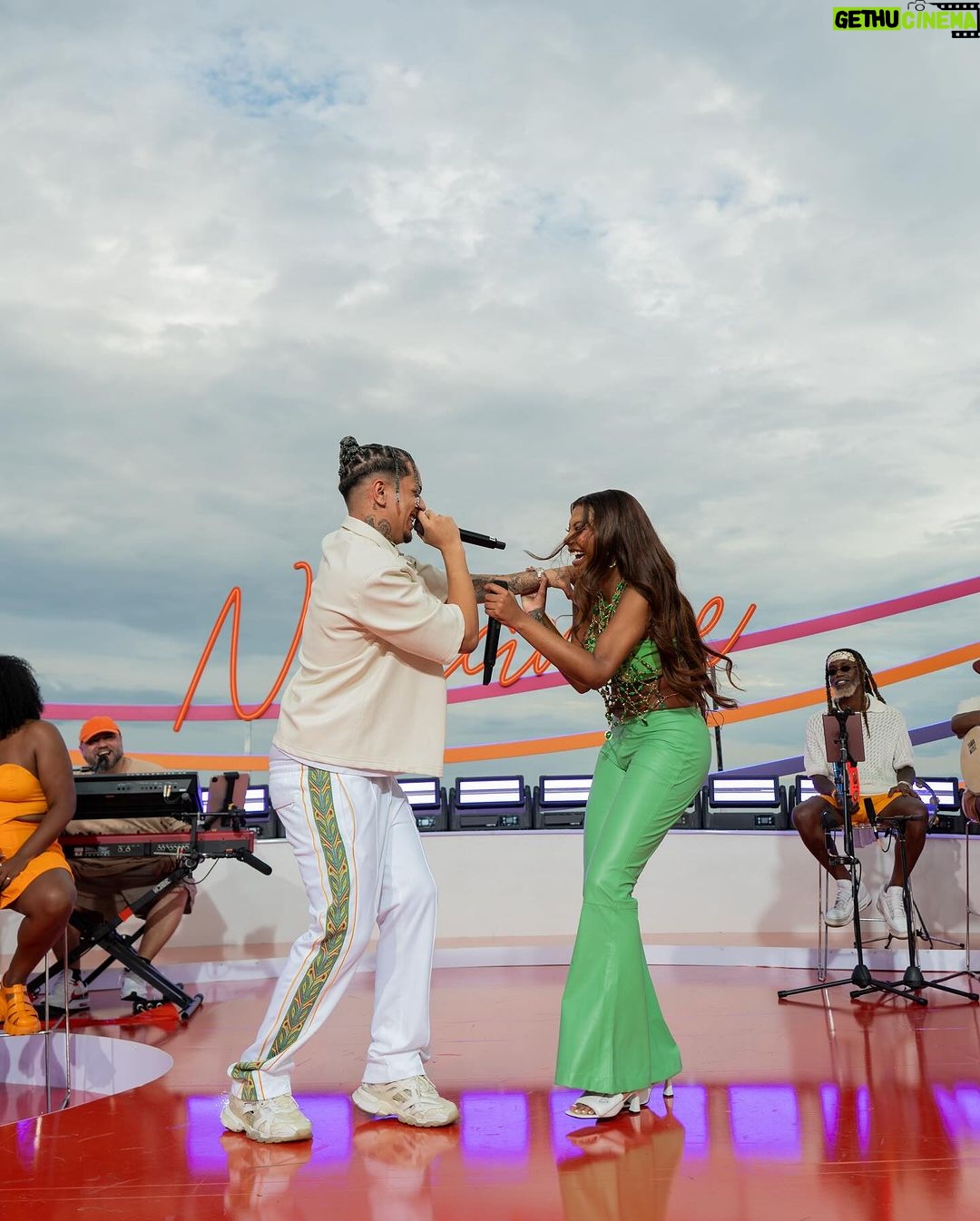 Ludmilla Instagram - Esse Numanice #3 tá pra todos os gostos! Tem Lud pagodeira, maliciosa, com os amigos, rasgando o coração, com as minas, misturando pagode com trap, com piseiro, com pop... Quem não for correndo pra dá play hoje às 21h, eu nem vou entender.