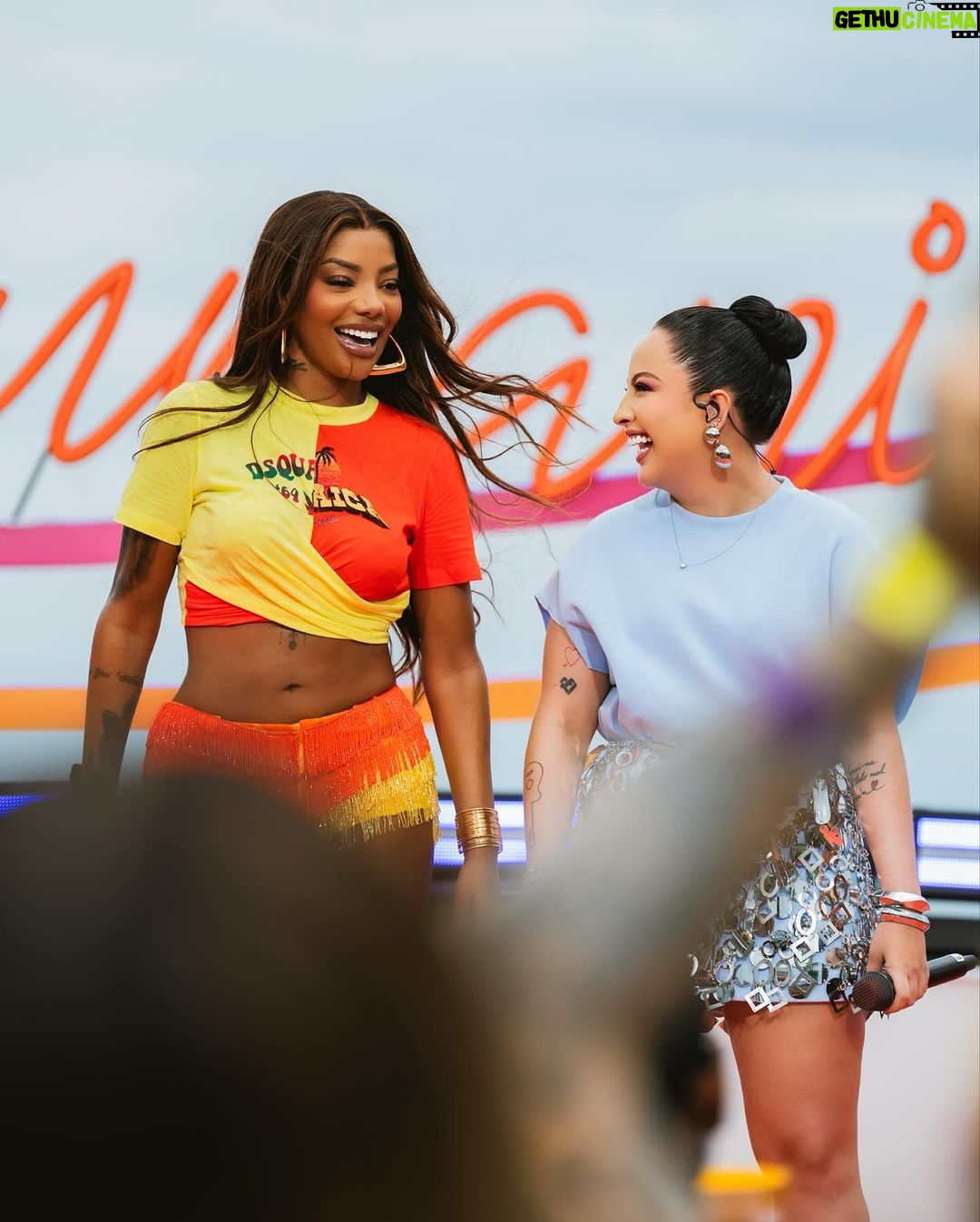 Ludmilla Instagram - Esse Numanice #3 tá pra todos os gostos! Tem Lud pagodeira, maliciosa, com os amigos, rasgando o coração, com as minas, misturando pagode com trap, com piseiro, com pop... Quem não for correndo pra dá play hoje às 21h, eu nem vou entender.