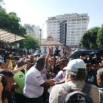 Ludmilla Instagram - Obrigada meu RIO DE JANEIRO, foi literalmente um FERVO DA LUD, não parava de chegar gente!!!! nem nos meus melhores sonhos imaginei ser tão amada assim, vocês são muito importantes pra mim, sempre vou prezar pela segurança e integridade de todos vocês, obrigada a todos que compareceram❤️ record de público🙏🏾