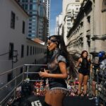 Ludmilla Instagram - Obrigada meu RIO DE JANEIRO, foi literalmente um FERVO DA LUD, não parava de chegar gente!!!! nem nos meus melhores sonhos imaginei ser tão amada assim, vocês são muito importantes pra mim, sempre vou prezar pela segurança e integridade de todos vocês, obrigada a todos que compareceram❤️ record de público🙏🏾