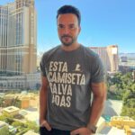 Luis Fonsi Instagram - We believe in a future where no child dies from cancer. At St. Jude, there is hope and the impossible becomes possible. With each contribution, we inch closer to a world where childhood cancer is but a memory. Get your shirt like mine at www.stjude.org/BigGame @stjude @musicgives