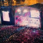 Luis Fonsi Instagram - El concierto de Cuenca fue de otro planeta ❤️🔥 Casa llena, nadie se sentó, cantaron y bailaron todo…Todavía estoy flotando 🙌🏼 GRACIAS!!! Mañana lo dejamos todo en Manta 🇪🇨 . Los amo 🎥: @danny_nid @dnv_studio_ Estadio Alejandro Serrano Aguilar