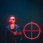 Luis Fonsi Instagram – Hace mucho no subía fotos de #PasaLaPágina así que aquí va una 😎🎯