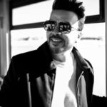 Luis Fonsi Instagram - Donde será la próxima parada de #ElViaje? Cuál ciudad será la próxima canción? Ya falta poco…. 📷: @nabscab