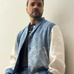 Luis Fonsi Instagram - 💙🩵