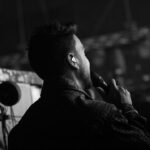 Luis Fonsi Instagram - Probando 1, 2, 3… 🎤 Que cantamos hoy?