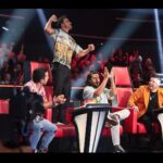 Luis Fonsi Instagram - Esta noche comienzan los asaltos y esto se está poniendo bueno 🔥. Por suerte cuento con la ayuda de mis hermanos y asesores @calidandee. No se lo pierdan! @lavozantena3 #TeamFonsi #LaVozAsaltos 📷: @robertosastrephoto