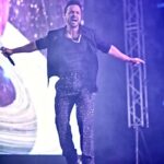 Luis Fonsi Instagram - Lo que vivimos anoche fue demasiado emocionante, wow ❤️. Gracias Caracas, gracias por tanto! Valencia, te veo en un rato 🔥🇻🇪 📷: @gabrielsolan