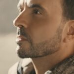 Luis Fonsi Instagram - Listos para ponernos románticos? #Santiago 💔 18/1/24